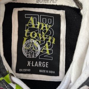 Born Fly Men's Graphic Print Hooded Sweatshirt Size XLG